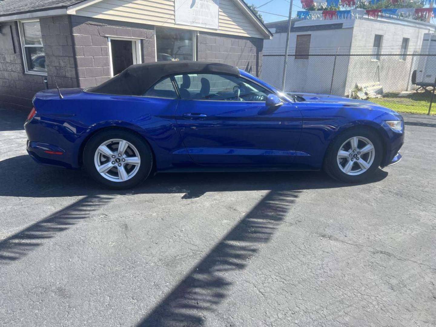 2016 Ford Mustang V6