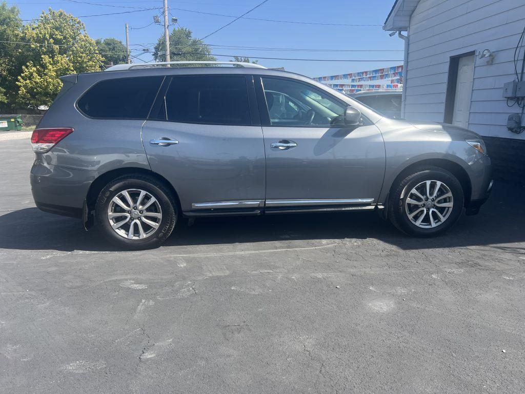 photo of 2015 NISSAN PATHFINDER S