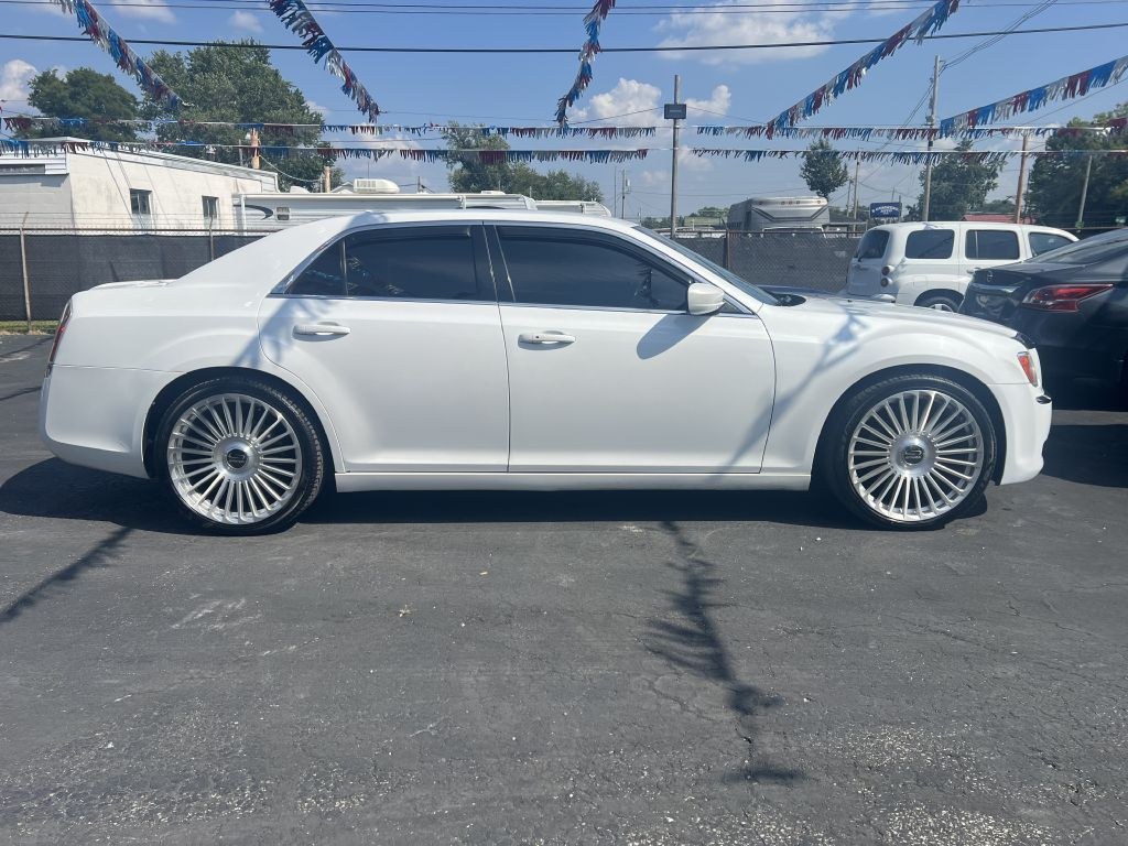 photo of 2013 CHRYSLER 300 