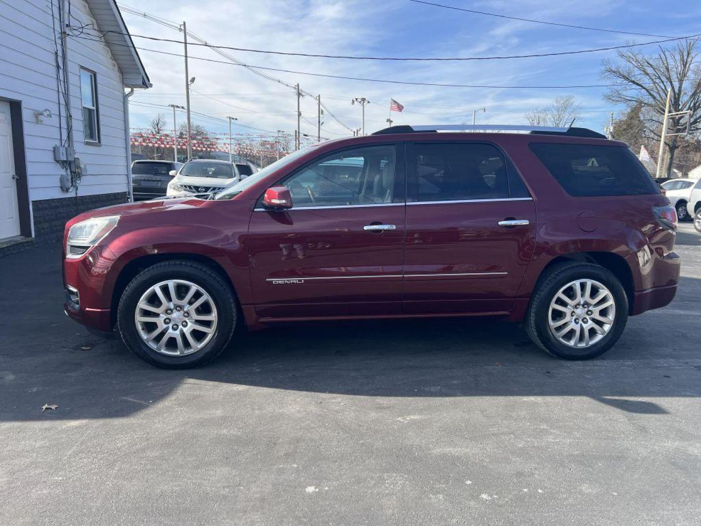 2016 GMC Acadia Denali's photo
