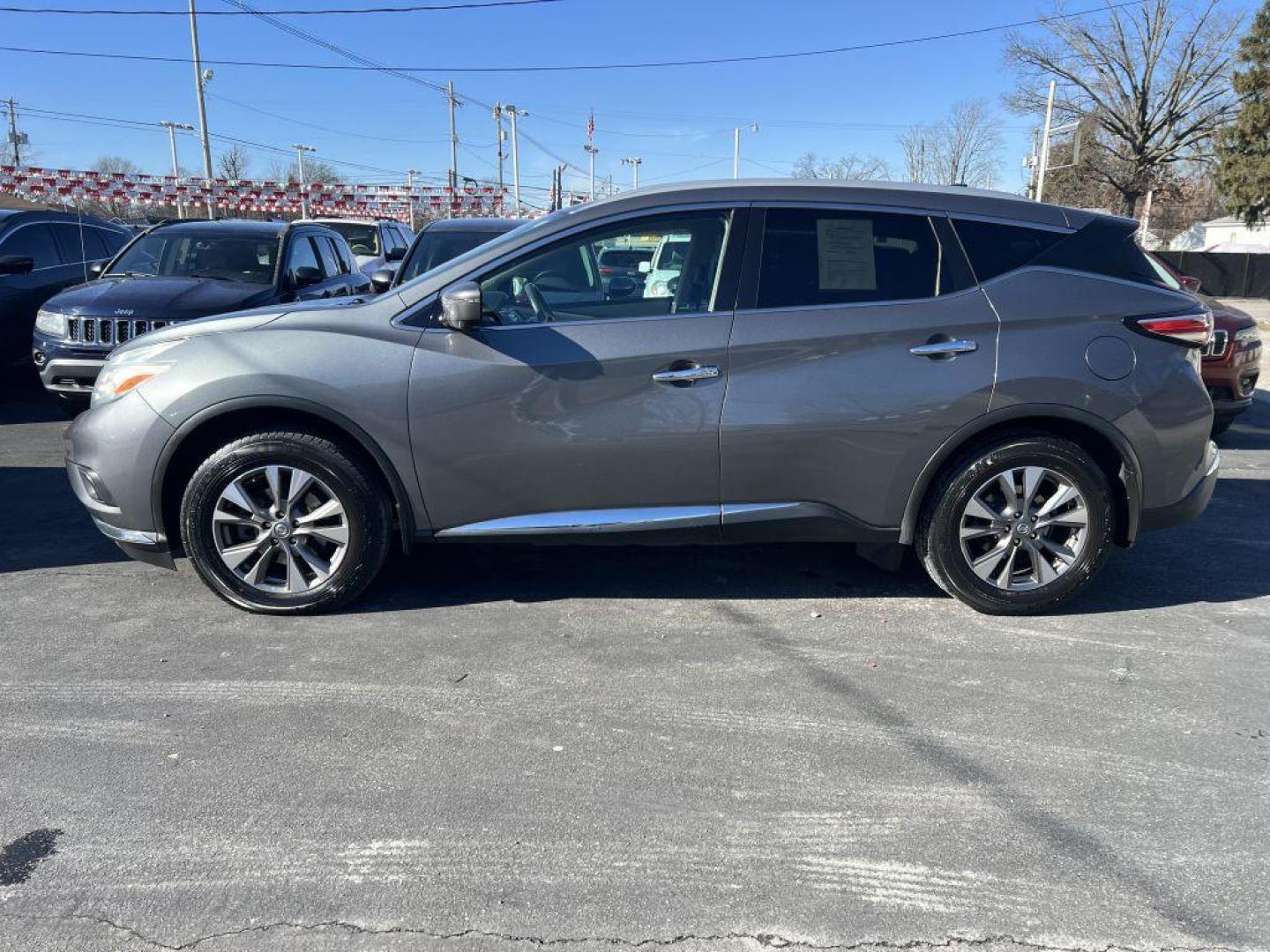 2017 GRAY NISSAN MURANO S (5N1AZ2MG9HN) with an 3.5L engine, Continuously Variable transmission, located at 1056 E Riverside Dr, Evansville, IN, 47714, (812) 423-7026, 37.953491, -87.546654 - Photo#0