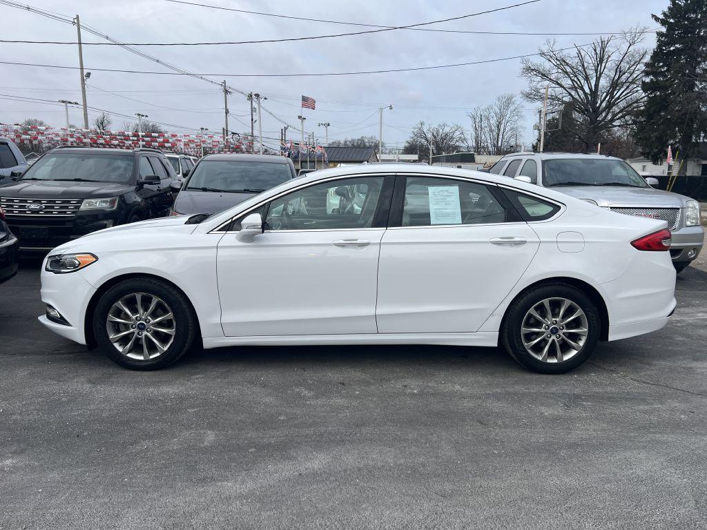 photo of 2017 FORD FUSION SE