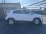 2016 WHITE CHEVROLET TRAX 1LT (3GNCJLSB7GL) with an 1.4L engine, Automatic transmission, located at 1056 E Riverside Dr, Evansville, IN, 47714, (812) 423-7026, 37.953491, -87.546654 - Photo#0