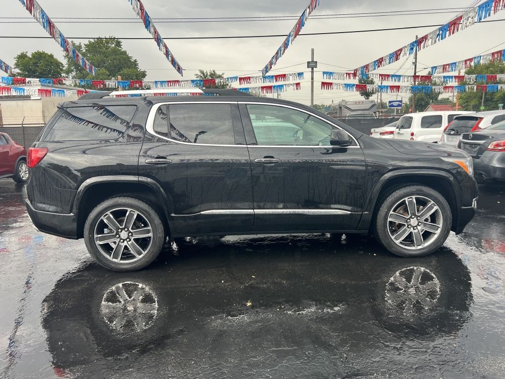 photo of 2017 GMC ACADIA DENALI
