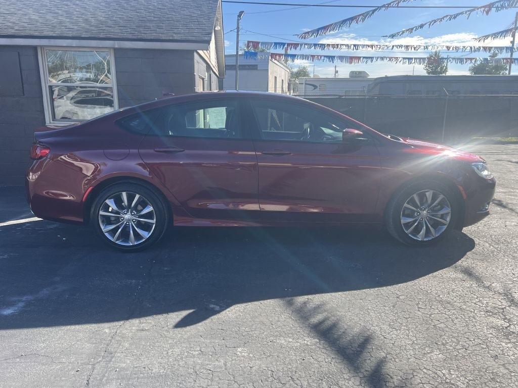 photo of 2015 CHRYSLER 200 S
