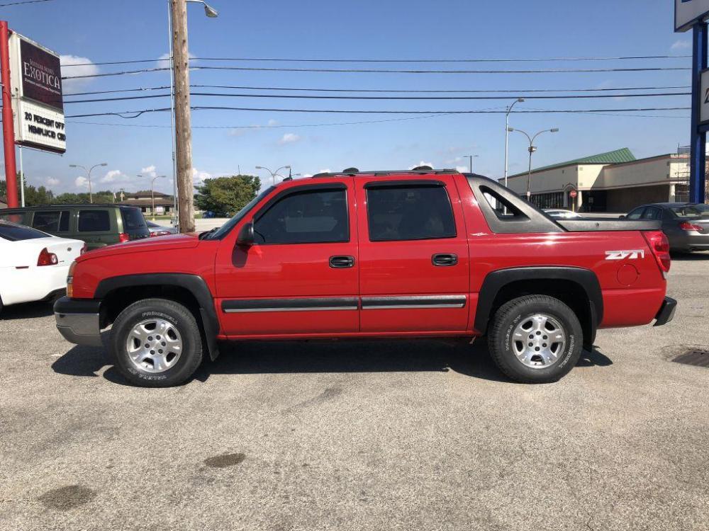 2003 RED CHEVROLET AVALANCHE 1500 (3GNEK13T83G) with an 5.3L engine, Automatic transmission, located at 1056 E Riverside Dr, Evansville, IN, 47714, (812) 423-7026, 0.000000, 0.000000 - Photo #0