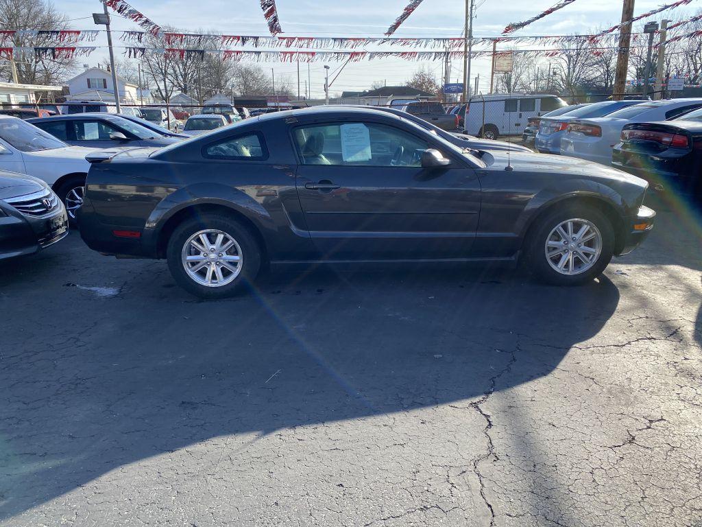 photo of 2007 FORD MUSTANG 2DR