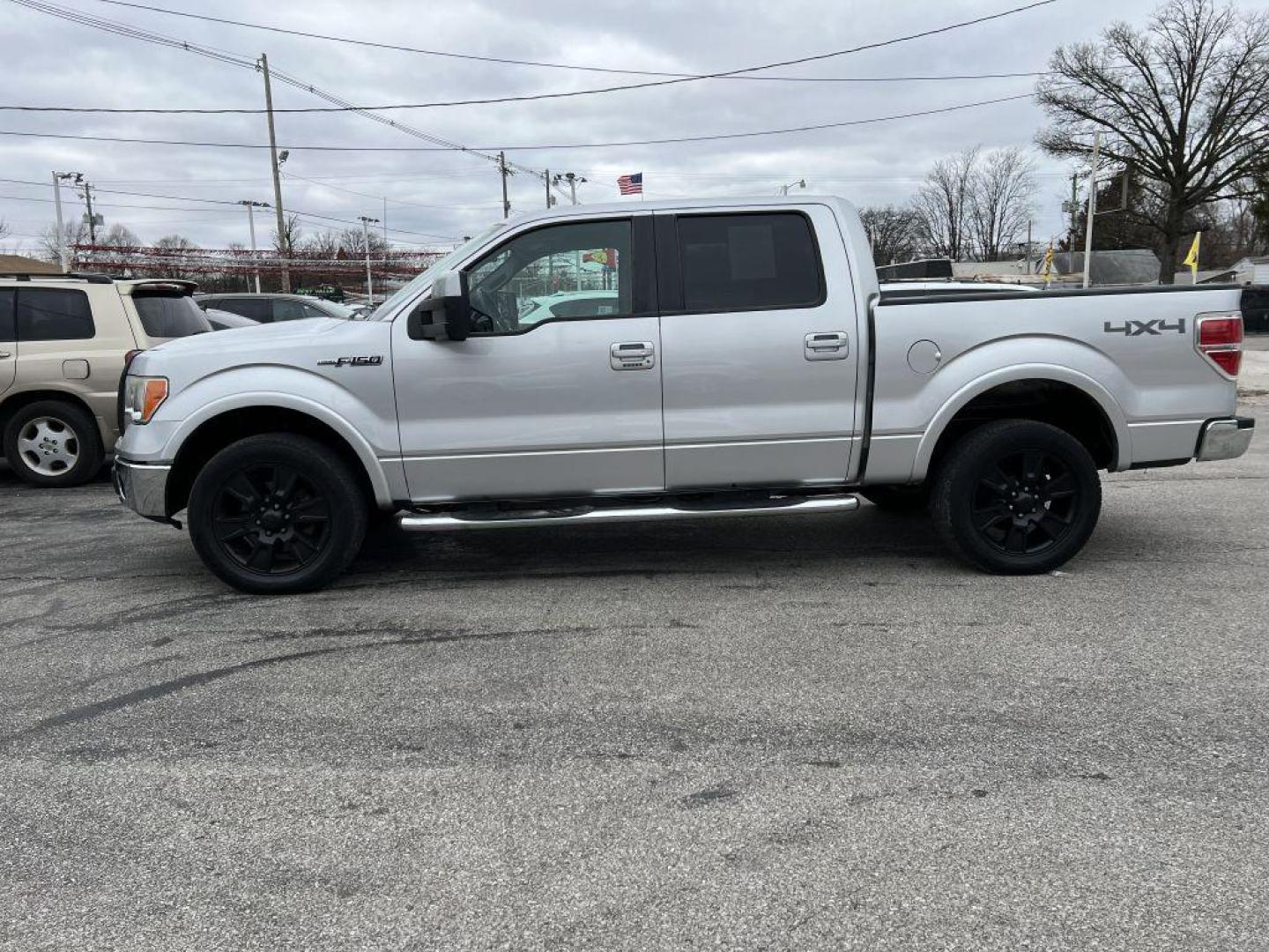2010 SILVER FORD F150 SUPERCREW (1FTFW1EV5AF) with an 5.4L engine, Automatic transmission, located at 1056 E Riverside Dr, Evansville, IN, 47714, (812) 423-7026, 37.953491, -87.546654 - Photo#0