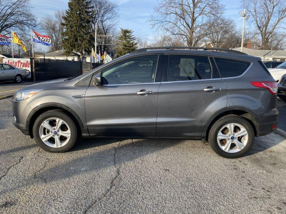2013 GRAY FORD ESCAPE SE (1FMCU0GX8DU) with an 1.6L engine, Automatic transmission, located at 1056 E Riverside Dr, Evansville, IN, 47714, (812) 423-7026, 0.000000, 0.000000 - Photo #0