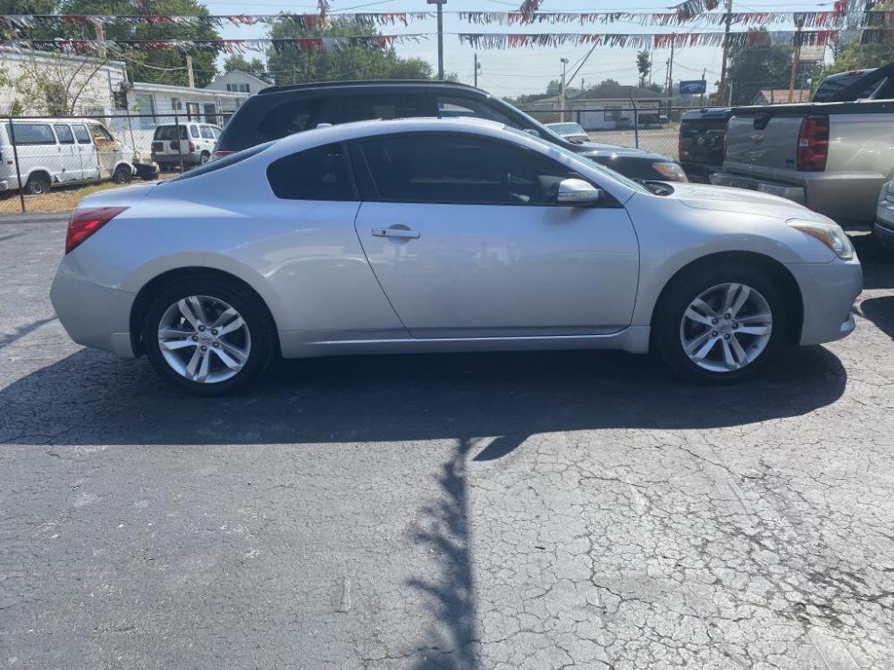 2012 SILVER NISSAN ALTIMA S (1N4AL2EP3CC) with an 2.5L engine, Continuously Variable transmission, located at 1056 E Riverside Dr, Evansville, IN, 47714, (812) 423-7026, 0.000000, 0.000000 - Photo #0
