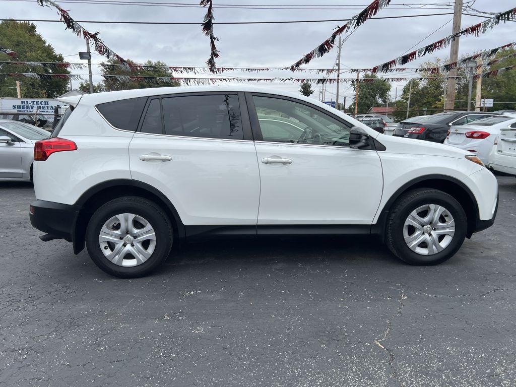 photo of 2015 TOYOTA RAV4 4DR