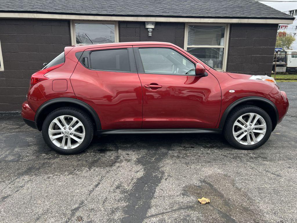 photo of 2013 NISSAN JUKE 4DR