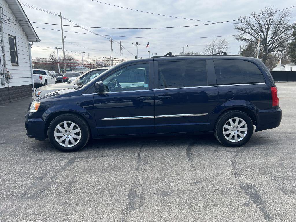 photo of 2014 CHRYSLER TOWN  and  COUNTRY 4DR