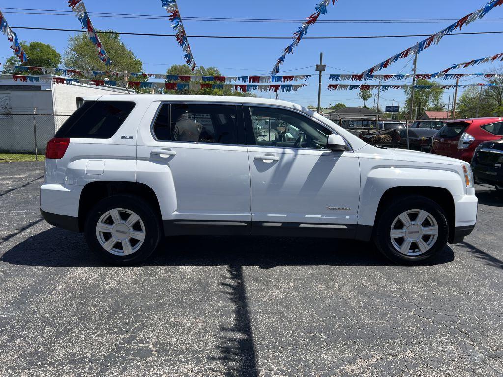 photo of 2016 GMC TERRAIN 4DR