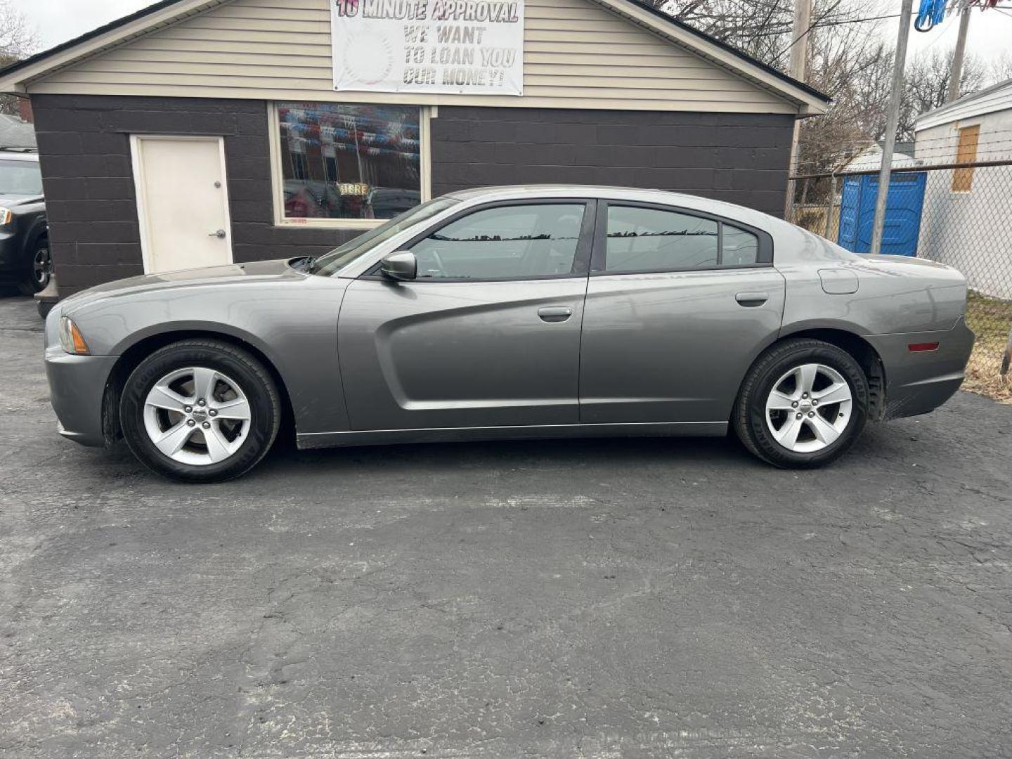 2012 GRAY DODGE CHARGER SXT (2C3CDXHG1CH) with an 3.6L engine, Automatic transmission, located at 1056 E Riverside Dr, Evansville, IN, 47714, (812) 423-7026, 37.953491, -87.546654 - Photo#0