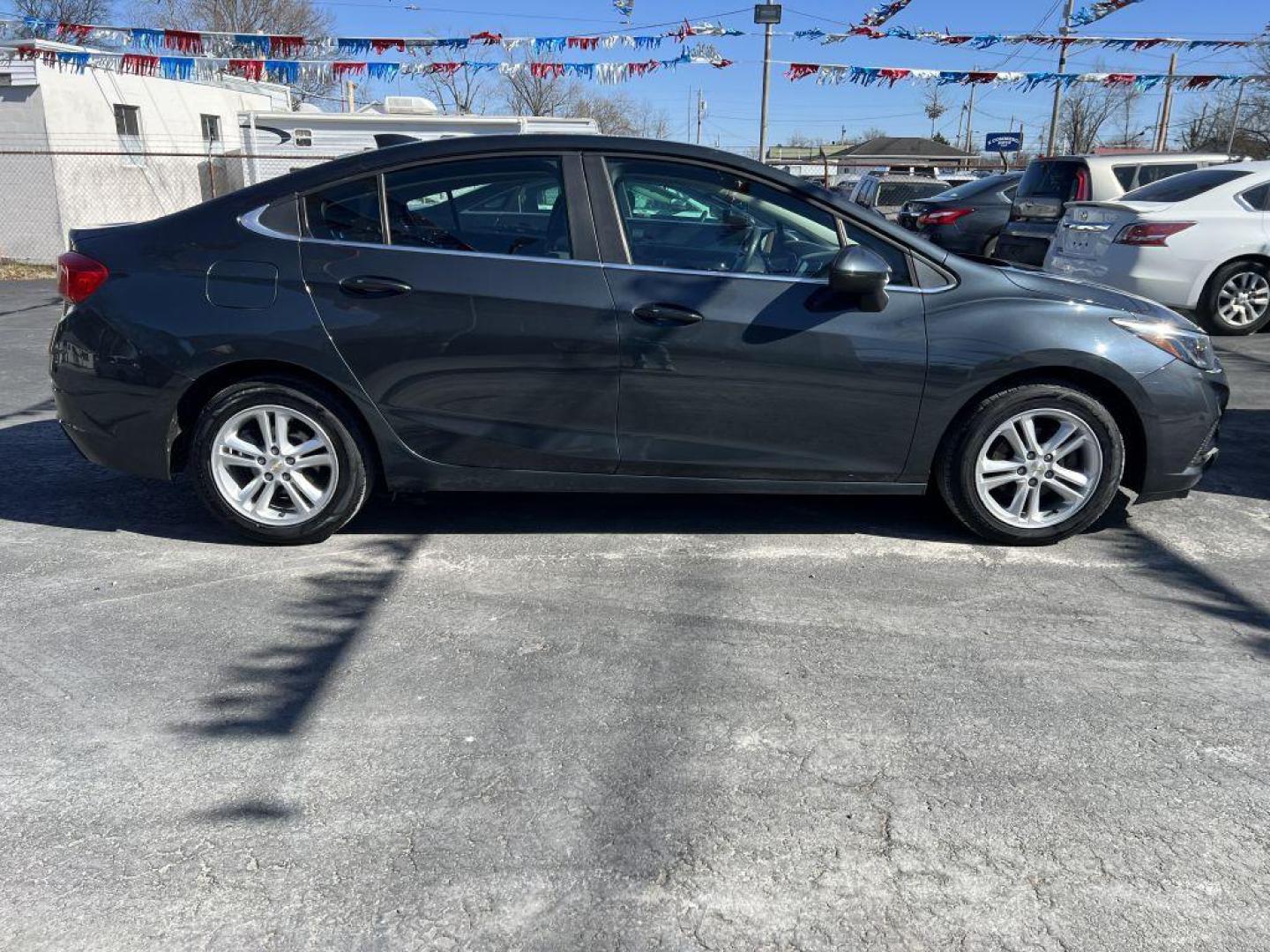 2017 GRAY CHEVROLET CRUZE LT (1G1BE5SM2H7) with an 1.4L engine, Automatic transmission, located at 1056 E Riverside Dr, Evansville, IN, 47714, (812) 423-7026, 37.953491, -87.546654 - Photo#0
